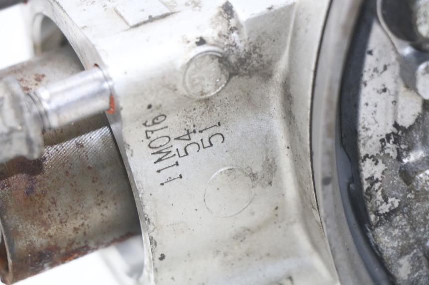 photo de REAR WHEEL SHAFT YAMAHA FJR ABS 1300 (2006 - 2012) - Additional view of the item