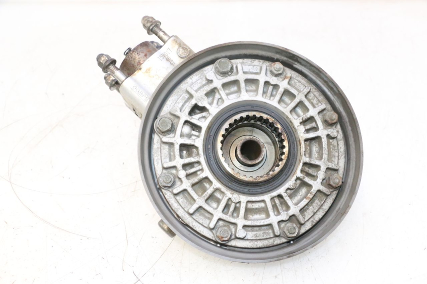 photo de REAR WHEEL SHAFT YAMAHA FJR 1300 (2001 - 2005) - Additional view of the item