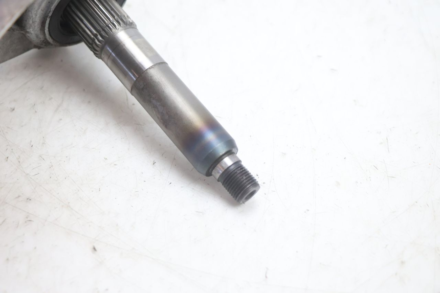 photo de REAR WHEEL SHAFT HONDA FJS SILVER WING SILVERWING 400 (2005 - 2008) - Distinctive features