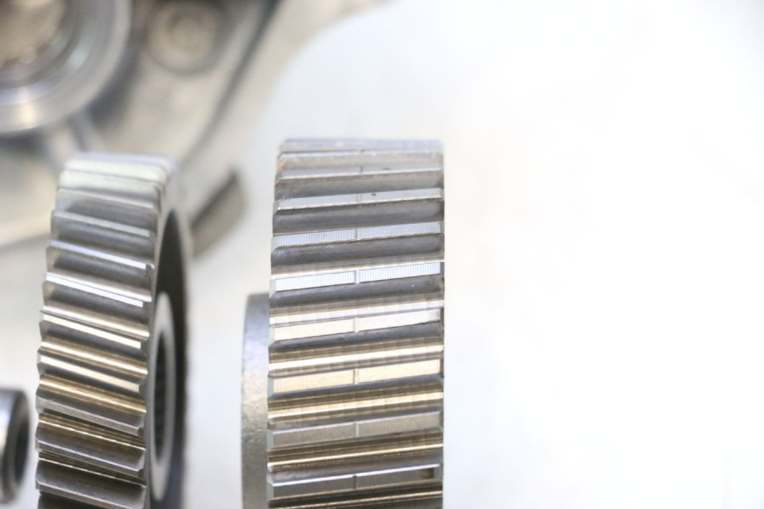 photo de REAR WHEEL SHAFT HONDA FJS SILVER WING SILVERWING 400 (2005 - 2008) - Distinctive features
