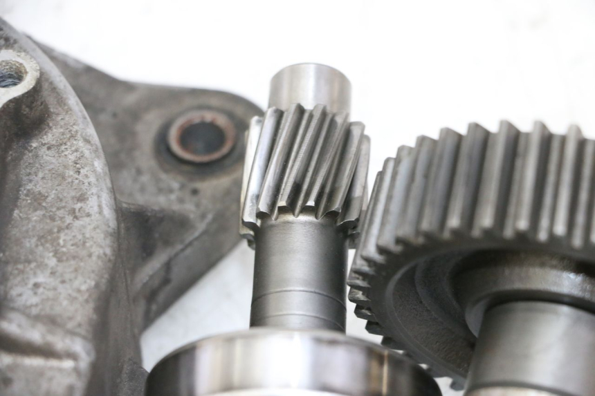 photo de REAR WHEEL SHAFT DAELIM HISTORY 125 (2001 - 2002) - Detailed visual inspection