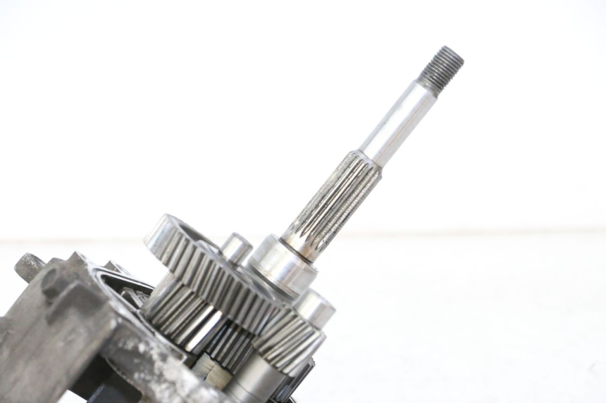 photo de REAR WHEEL SHAFT DAELIM HISTORY 125 (2001 - 2002) - Product overview