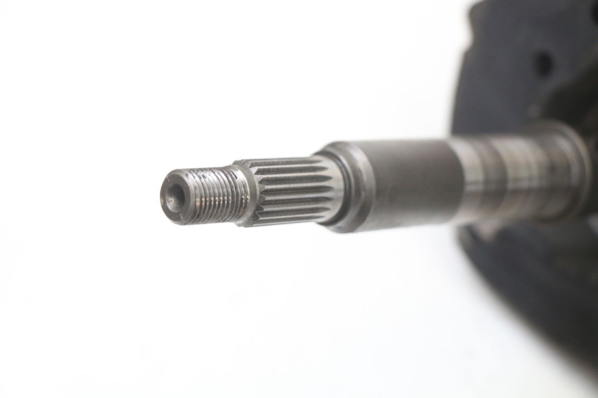 photo de REAR WHEEL SHAFT HONDA NES AROBASE 125 (2000 - 2003) - Surface and material condition