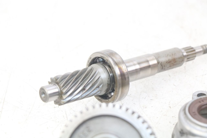 photo de WHEEL TRANSMISSION YAMAHA HW XENTER 125 (2011 - 2017) - Zoom on usage condition