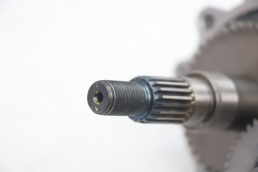 photo de REAR WHEEL SHAFT PEUGEOT KISBEE 2T 50 (2018 - 2022) - Zoom on usage condition