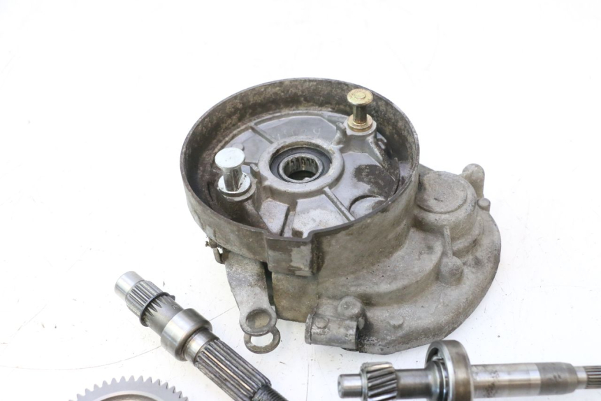 photo de WHEEL TRANSMISSION PEUGEOT KISBEE 4T 50 (2018 - 2022) - Detailed visual inspection