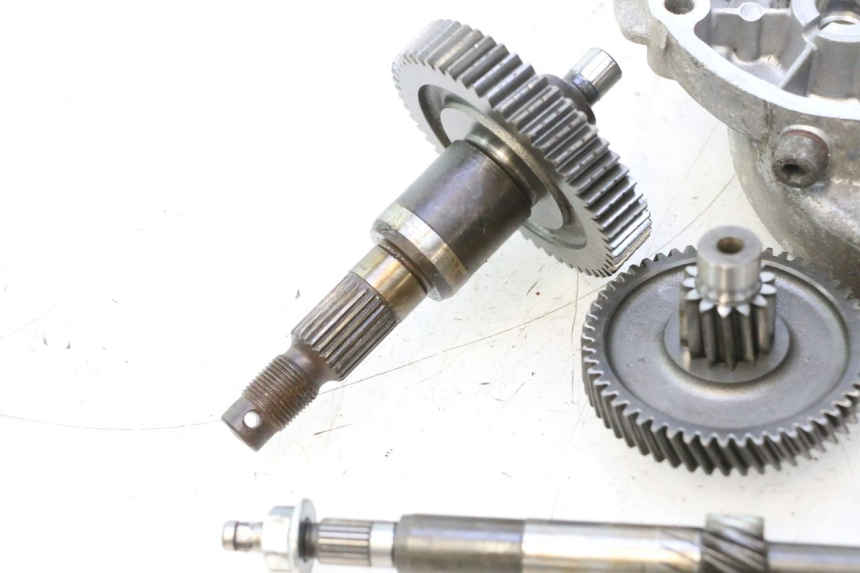 photo de REAR WHEEL SHAFT PIAGGIO LIBERTY 50 (1998 - 2003) - Detailed visual inspection