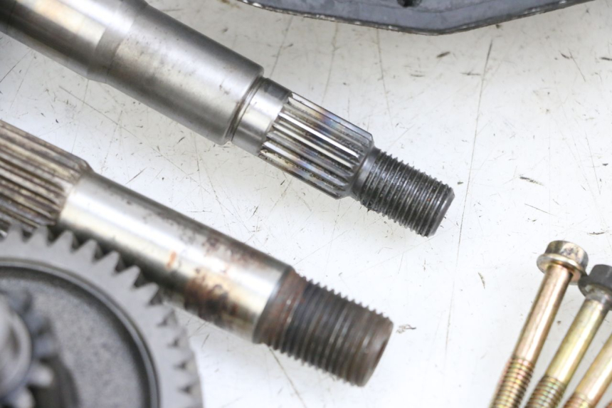 photo de REAR WHEEL SHAFT KYMCO LIKE 125 (2009 - 2016) - Checked used part