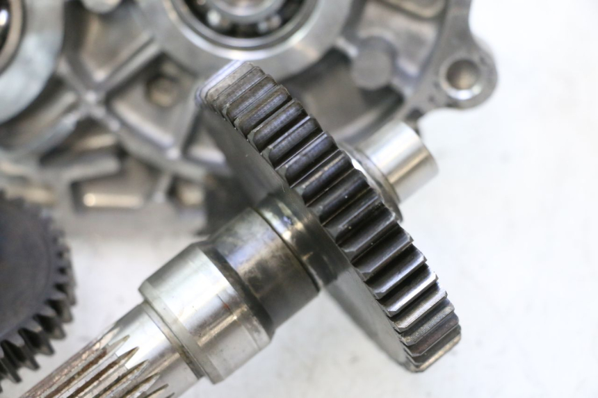 photo de REAR WHEEL SHAFT PEUGEOT LUDIX ONE 50 (2004 - 2013) - High-resolution close-up