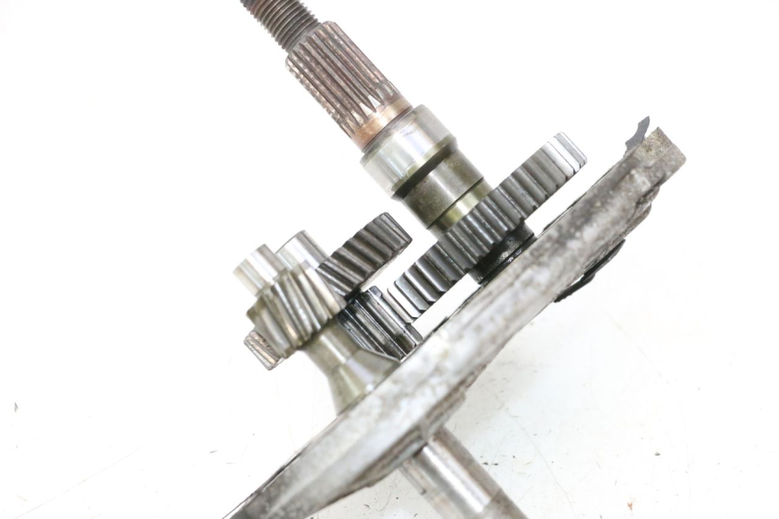 photo de REAR WHEEL SHAFT PEUGEOT LUDIX ONE 50 (2004 - 2013) - Surface and material condition