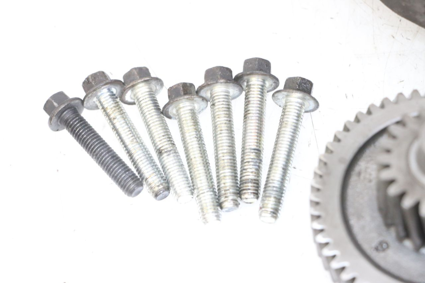 photo de REAR WHEEL SHAFT PIAGGIO MP3 LT 300 (2010 - 2016) - Focus on structure