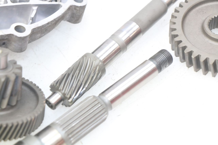 photo de REAR WHEEL SHAFT YAMAHA N-MAX NMAX 125 (2017 - 2020) - Distinctive features