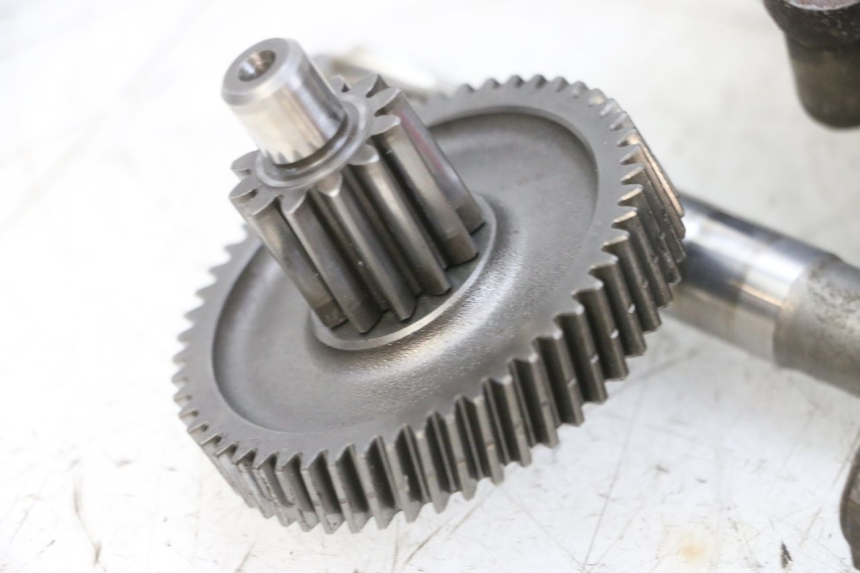 photo de REAR WHEEL SHAFT YAMAHA NEOS NEO'S 4T 50 (2008 - 2016) - Alternative angle