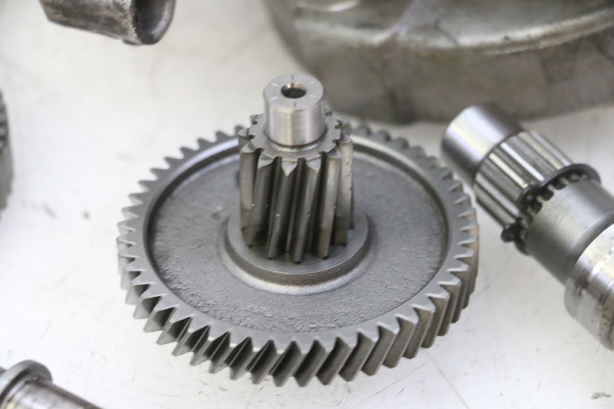 photo de REAR WHEEL SHAFT KYMCO LIKE 4T 50 (2019 - 2025) - Markings and original references