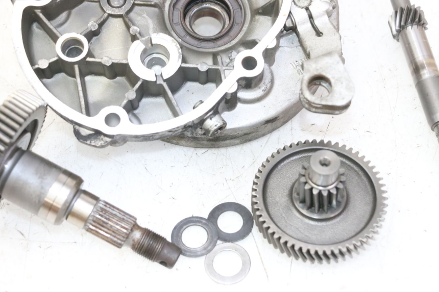 photo de REAR WHEEL SHAFT PIAGGIO NEW TYPHOON 50 (2010 - 2017) - Supplementary product photo