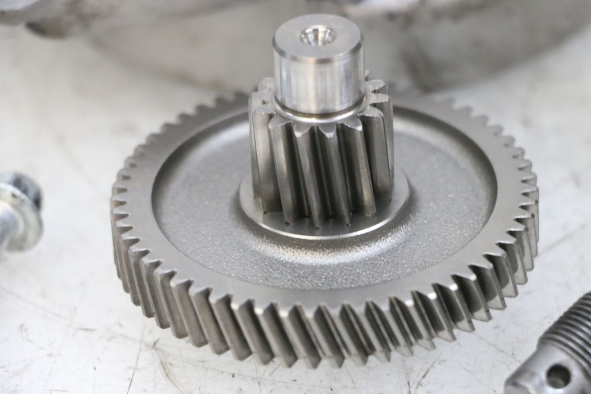 photo de REAR WHEEL SHAFT PIAGGIO NEW TYPHOON 50 (2018 - 2021) - Additional view of the item