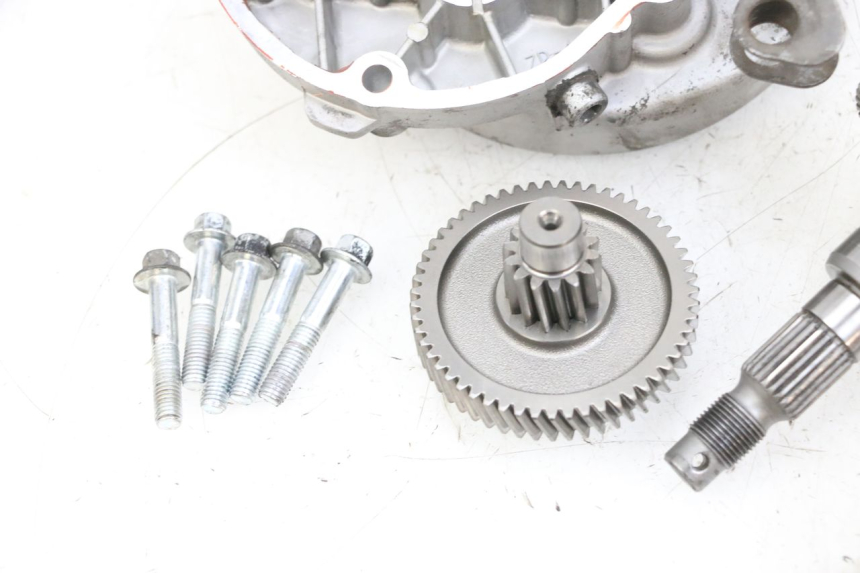 photo de REAR WHEEL SHAFT PIAGGIO NEW TYPHOON 50 (2018 - 2021) - Distinctive features