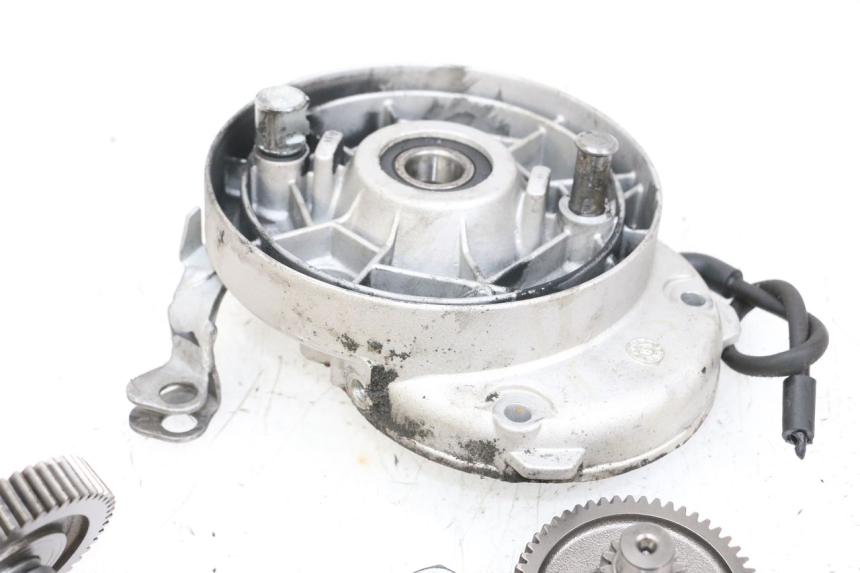 photo de REAR WHEEL SHAFT PIAGGIO NEW TYPHOON 50 (2018 - 2021) - Distinctive features