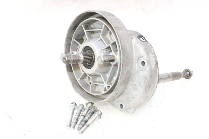 photo de REAR WHEEL SHAFT PIAGGIO NEW TYPHOON 50 (2018 - 2021) - Alternative perspective