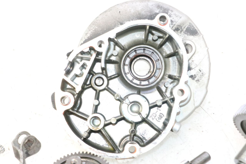photo de REAR WHEEL SHAFT PIAGGIO NEW TYPHOON 50 (2018 - 2021) - Zoom on usage condition