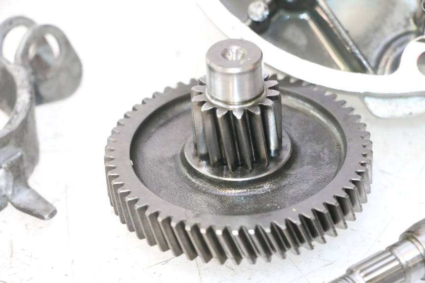 photo de REAR WHEEL SHAFT PIAGGIO NEW TYPHOON 50 (2018 - 2021) - Technical close-up
