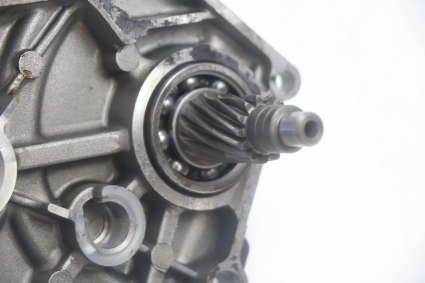 photo de REAR WHEEL SHAFT MBK NITRO 50 (2004 - 2008) - Alternative perspective