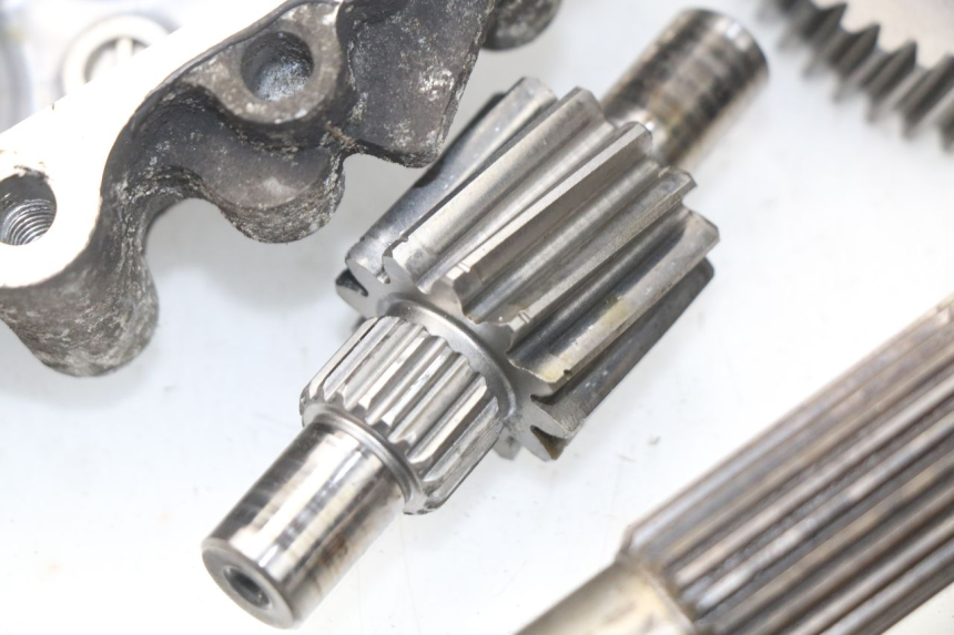 photo de REAR WHEEL SHAFT HONDA NSS EX FORZA 250 (2005 - 2013) - Distinctive features