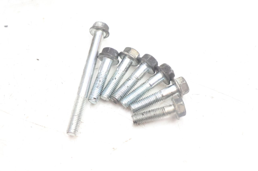 photo de REAR WHEEL SHAFT SYM ORBIT III 3 4T 50 (2021 - 2025) - Additional view of the item