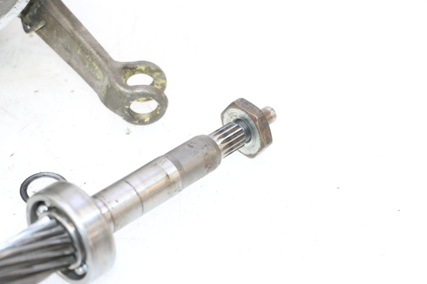photo de REAR WHEEL SHAFT TNT MOTOR ROMA 12' 2T 50 (2007 - 2018) - Alternative angle