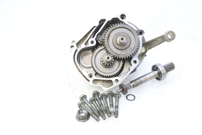 photo de REAR WHEEL SHAFT TNT MOTOR ROMA 12' 2T 50 (2007 - 2018) - Fixing points details
