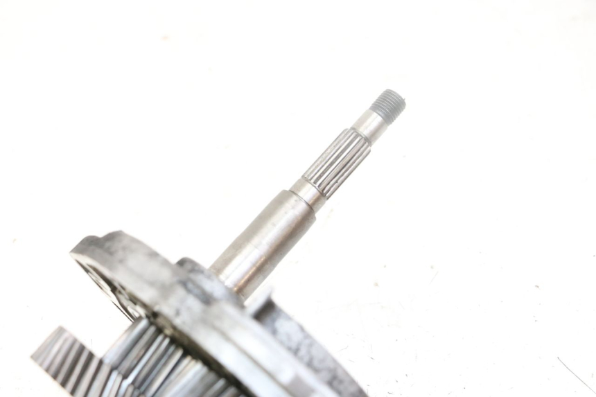 photo de REAR WHEEL SHAFT PEUGEOT SATELIS 125 (2013 - 2018) - Alternative perspective