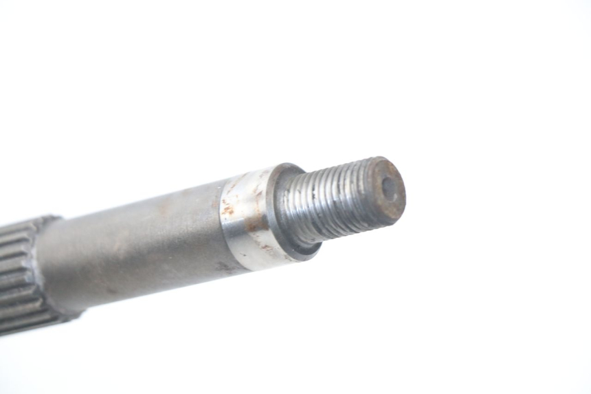 photo de REAR WHEEL SHAFT APRILIA SCARABEO GT 125 (1999 - 2007) - Distinctive features