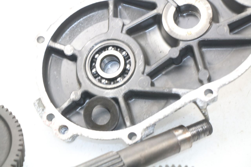 photo de REAR WHEEL SHAFT APRILIA SCARABEO GT 125 (1999 - 2007) - Zoom on usage condition