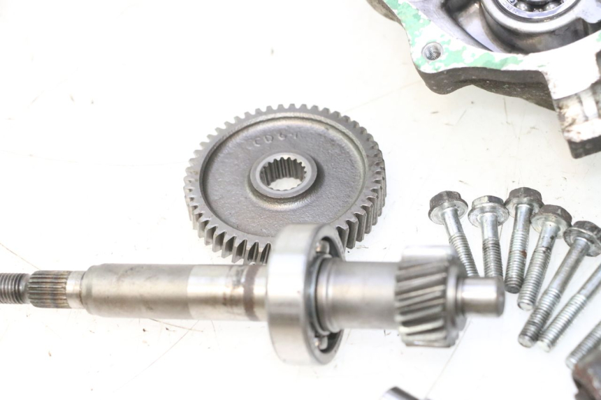 photo de REAR WHEEL SHAFT HONDA SCV LEAD 100 (2003 - 2007) - Supplementary product photo