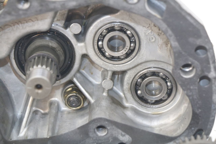 photo de REAR WHEEL SHAFT KYMCO SENTO 50 (2008 - 2013) - Additional view of the item