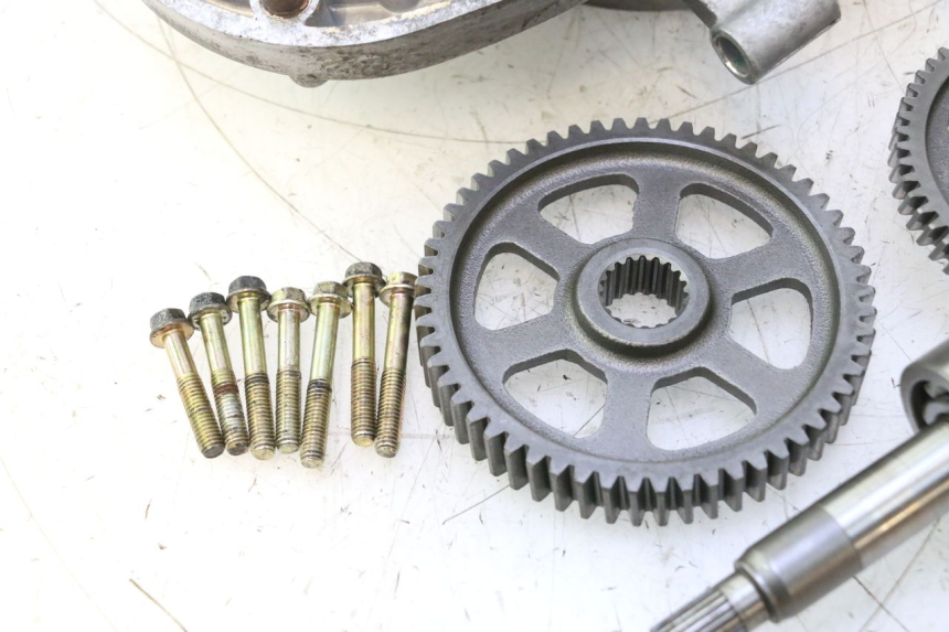 photo de REAR WHEEL SHAFT KYMCO SUPER 8 2T 50 (2007 - 2013) - Zoom on usage condition
