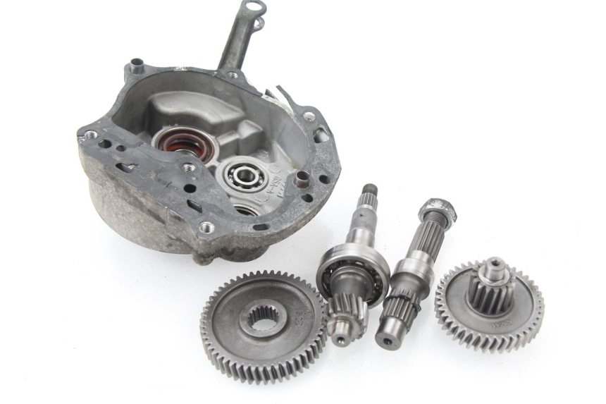 photo de REAR WHEEL SHAFT SYM TONIK 125 (2010 - 2014) - High-resolution close-up