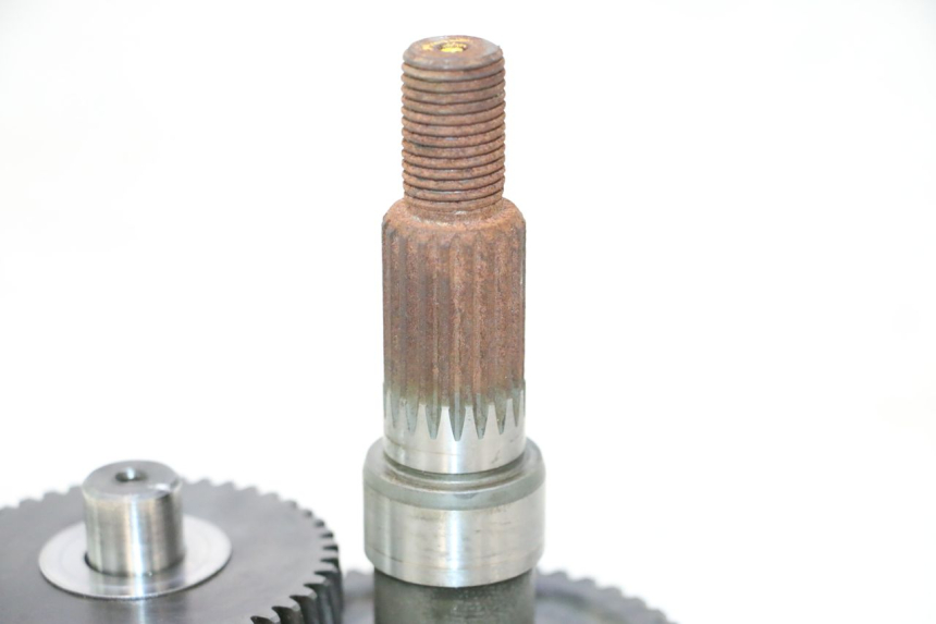 photo de REAR WHEEL SHAFT PEUGEOT TREKKER 50 (1995 - 2004) - Zoom on usage condition