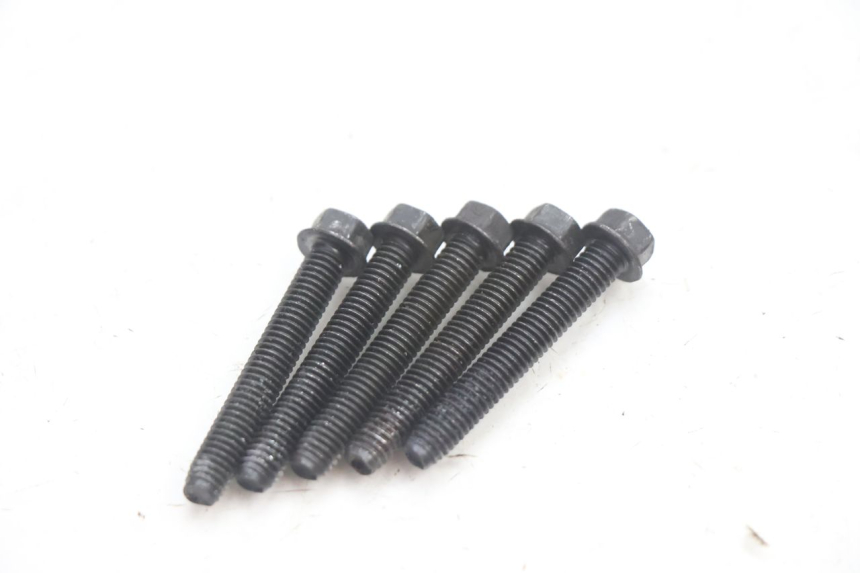 photo de REAR WHEEL SHAFT PEUGEOT TREKKER 50 (1995 - 2004) - Checked used part