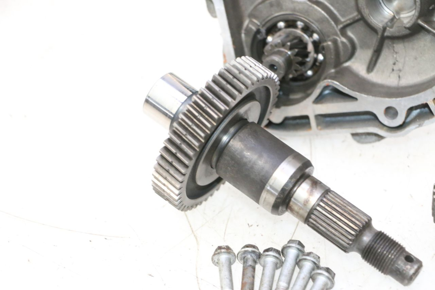 photo de REAR WHEEL SHAFT PIAGGIO TYPHOON 50 (2000 - 2009) - Supplementary product photo