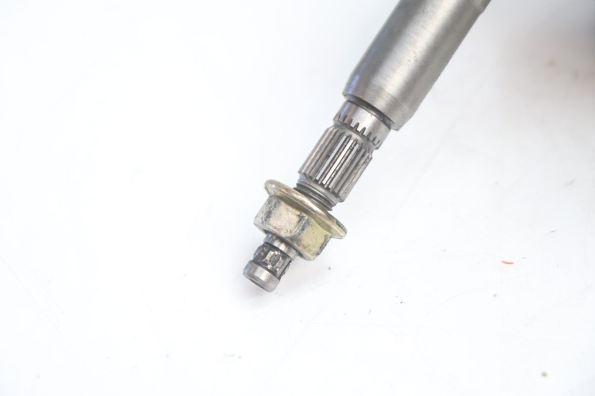 photo de REAR WHEEL SHAFT PIAGGIO TYPHOON 50 (2000 - 2009) - Checked used part