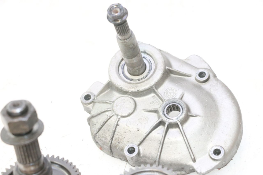 photo de WHEEL TRANSMISSION PIAGGIO TYPHOON 50 (1993 - 1999) - Fixing points details