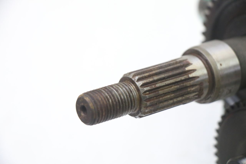 photo de REAR WHEEL SHAFT PEUGEOT VIVACITY 50 (2004 - 2009) - Zoom on usage condition