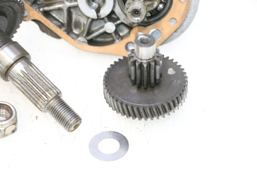 photo de REAR WHEEL SHAFT PEUGEOT VIVACITY 50 (1998 - 2003) - Additional view of the item