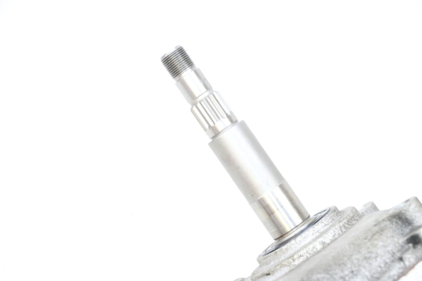 photo de REAR WHEEL SHAFT YAMAHA X-MAX XMAX 125 (2010 - 2013) - Fixing points details