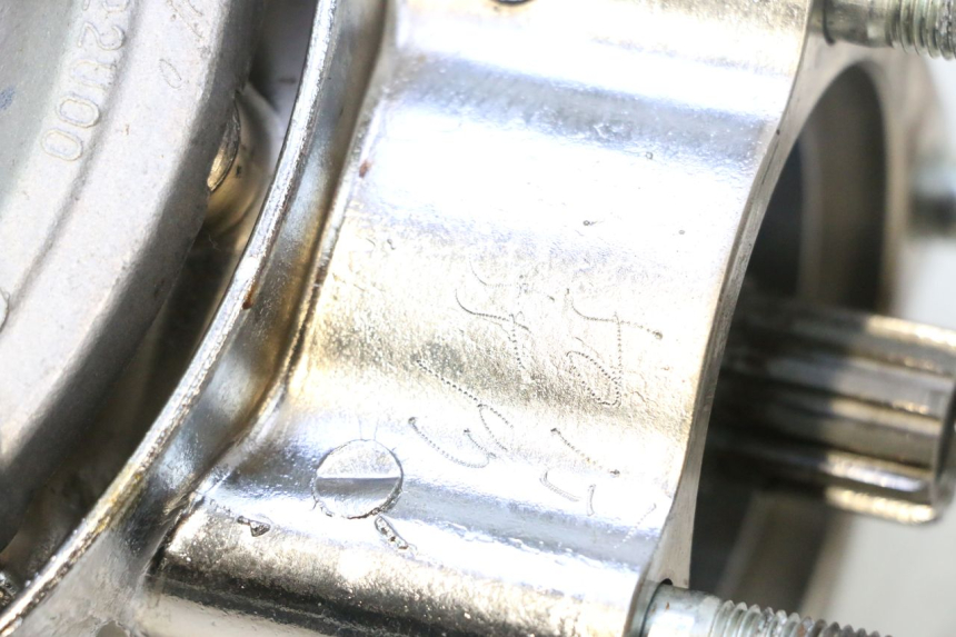 photo de REAR WHEEL SHAFT YAMAHA XV VIRAGO 535 (1988 - 2004) - Distinctive features