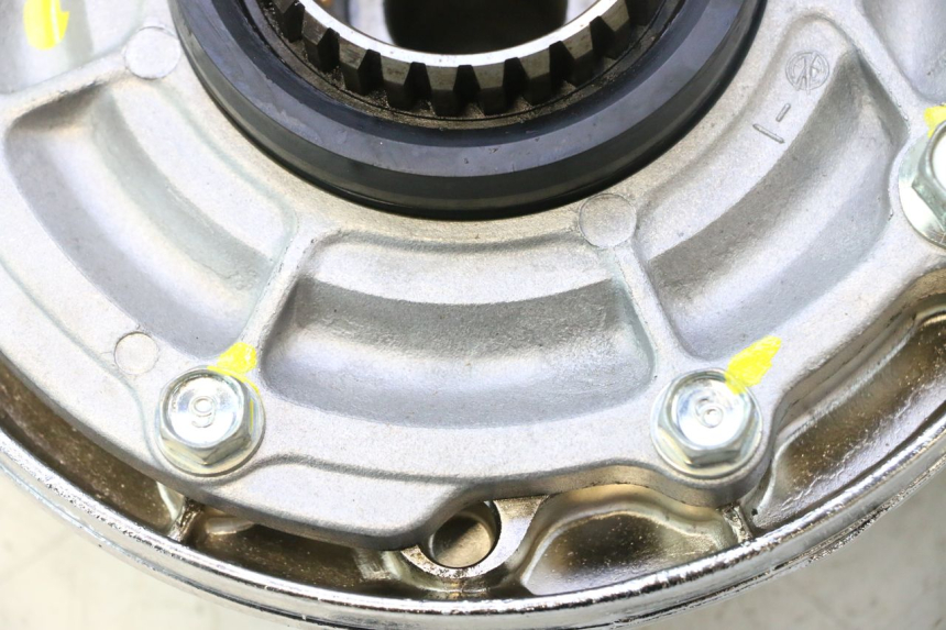 photo de REAR WHEEL SHAFT YAMAHA XV VIRAGO 535 (1988 - 2004) - Supplementary product photo
