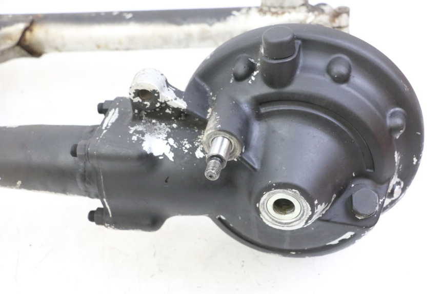 photo de REAR WHEEL SHAFT YAMAHA XV VIRAGO 535 (1988 - 2004) - Detailed visual inspection