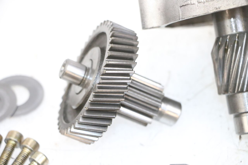 photo de WHEEL TRANSMISSION YAMAHA YP MAJESTY 125 (2002 - 2006) - Fixing points details