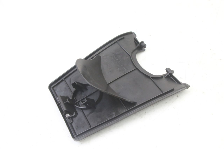 photo de FUEL FLAP KYMCO DINK STREET 125 (2009 - 2014) - Technical close-up